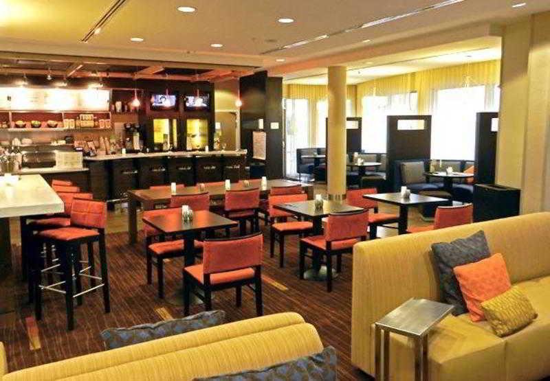 Hotel Courtyard Milwaukee Airport Restaurant foto